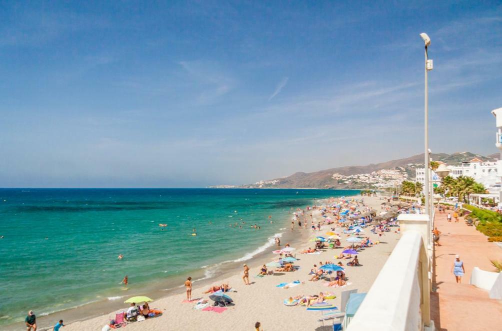 Casa Playa Torrecilla Villa Nerja Exterior foto